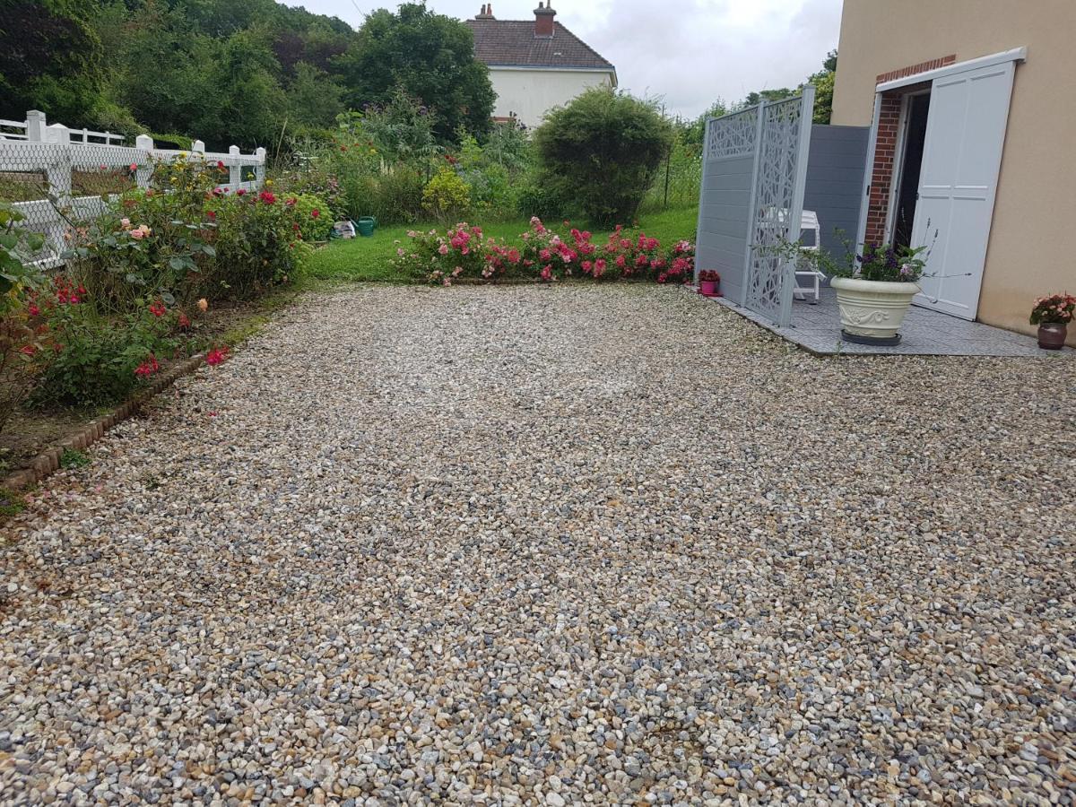 Les Lupins Bed & Breakfast Etretat Exterior photo